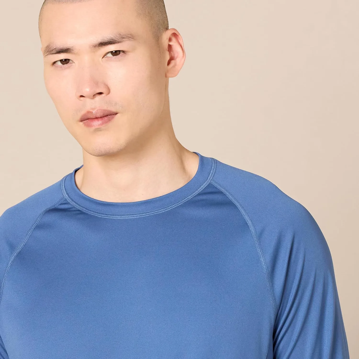 Amazon Essentials Men's Long-Sleeve Quick-Dry UPF 50 Swim Tee