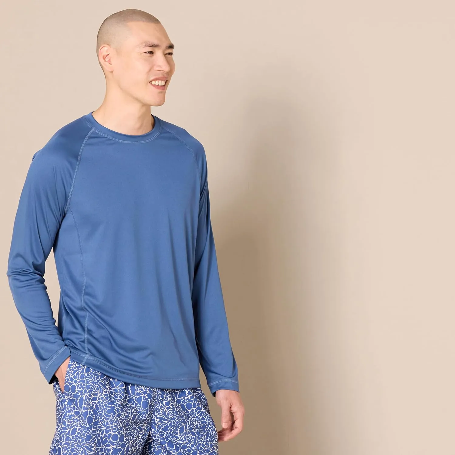 Amazon Essentials Men's Long-Sleeve Quick-Dry UPF 50 Swim Tee