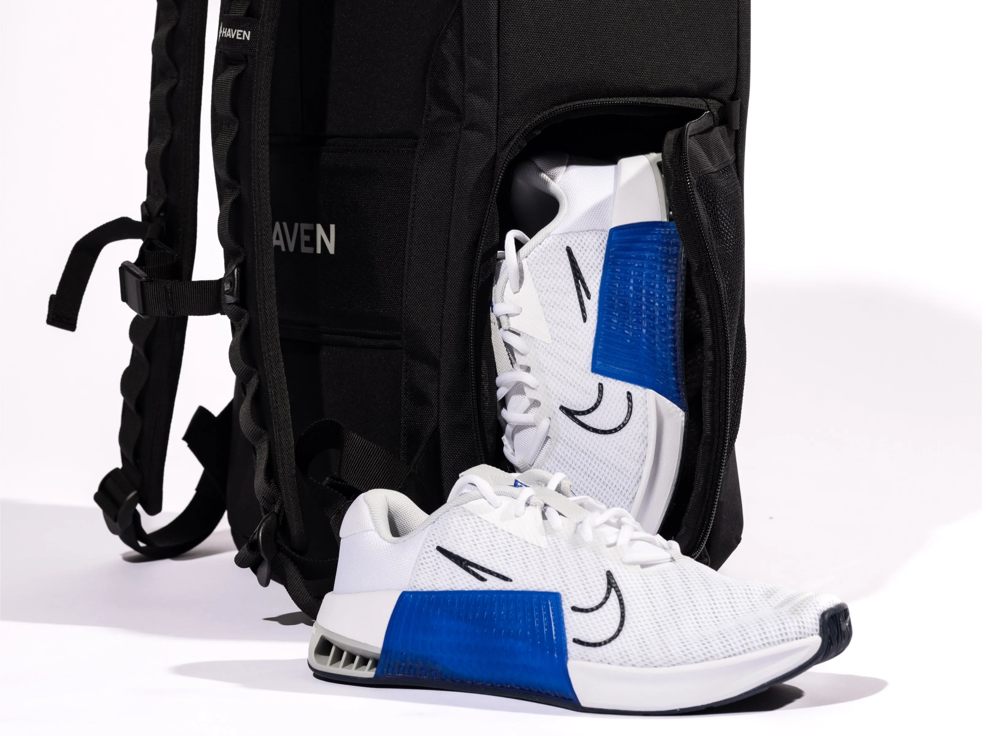 Large Backpack Stealth [Presale]