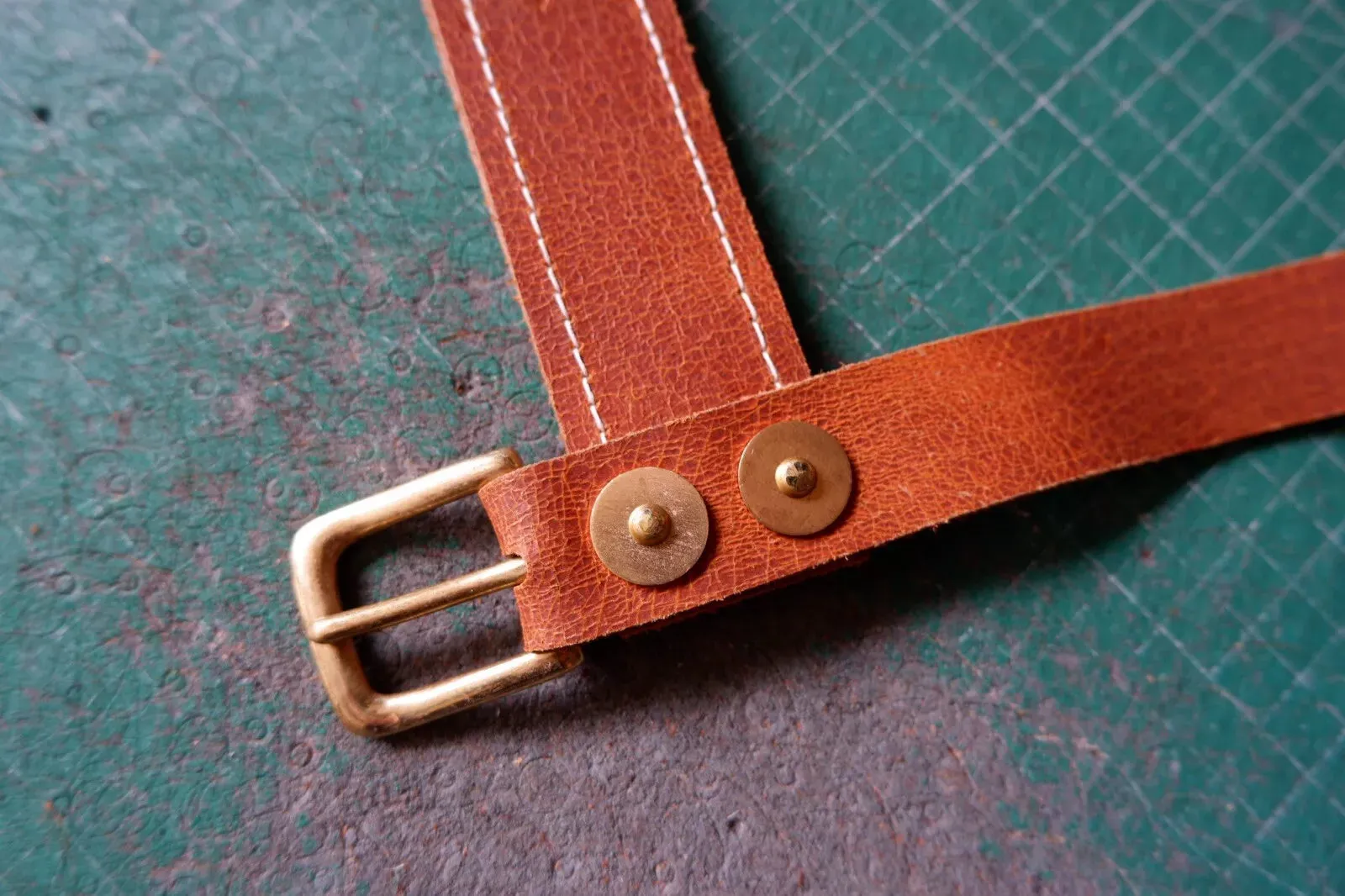 Leather blanket, bedroll & tarp carry straps with handle